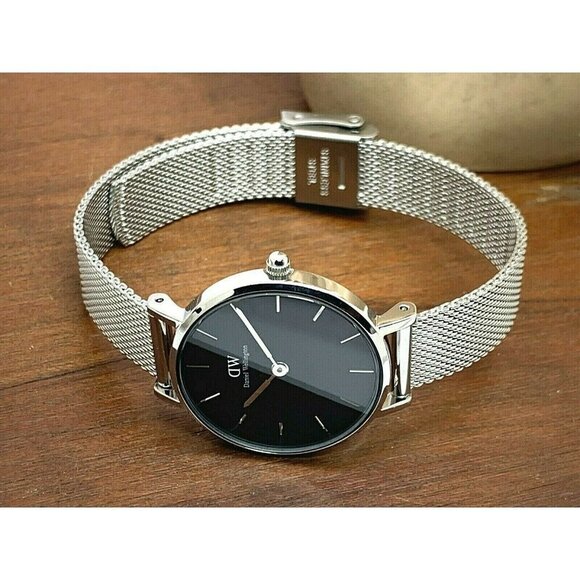 Daniel Wellington Women's Watch DW00100218 Black Dial 28mm - Picture 7 of 13